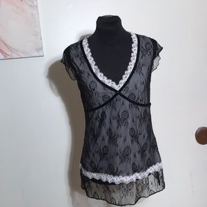 DKNY Jeans lace top size L